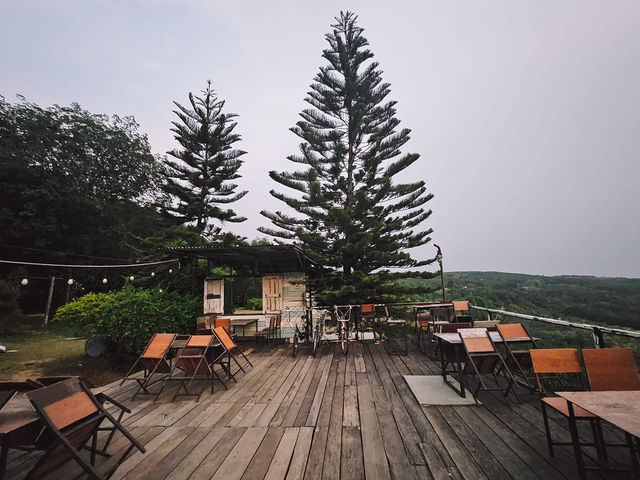 🌾 自然に囲まれたエコ農場ステイ「Khun Wa Farmstay」で、農業体験×癒しのひとときを。 家族や友達と一緒
