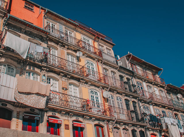 Porto’s Postcard Perfect Pair – Cais da Ribeira & Luís I Bridge