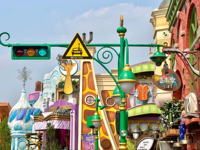 Shanghai Disneyland Should Be on Every Family’s Bucket List