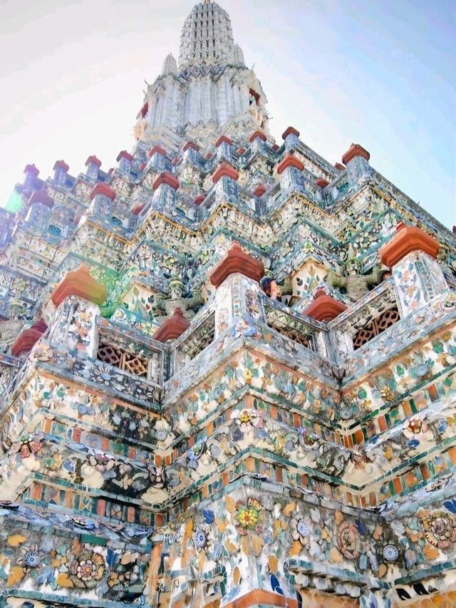 A Peaceful Morning at the Temple of Dawn (Wat Arun)