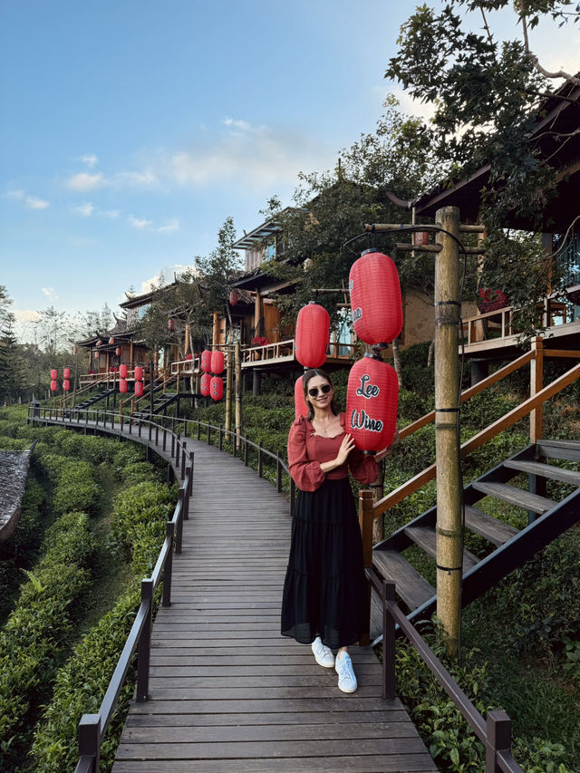 "Charming Stilt Houses & Tea Views – Lee Wine Ruk Thai Experience”