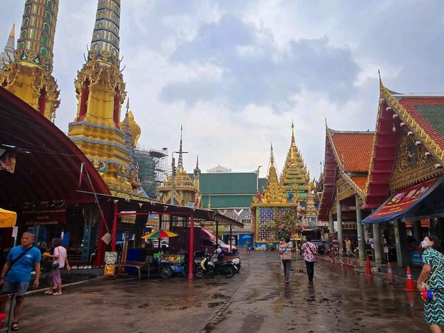 Big Buddha at Wat Paknam