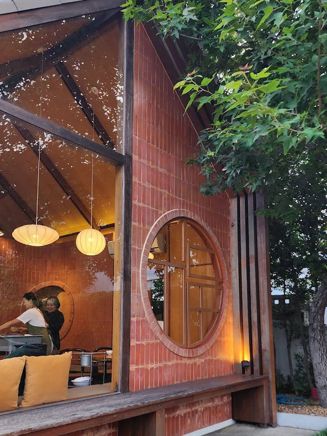 🏡🎋 บรรยากาศ & โลเคชัน – บ้านใต้ร่มมิตรภาพ  