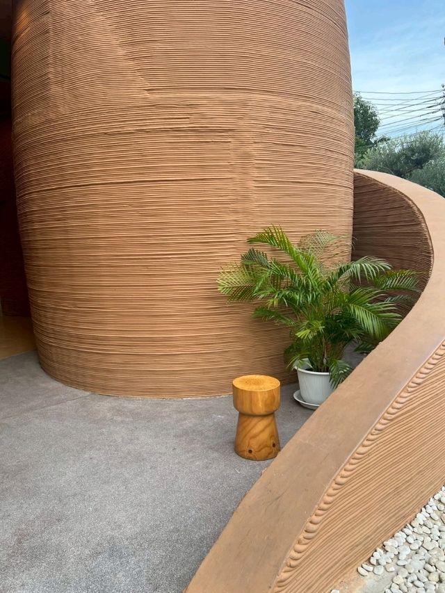 EMBER CAFE