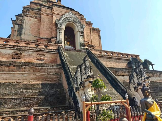 Ancient Vibes at Wat Chedi Luang Varaviharn