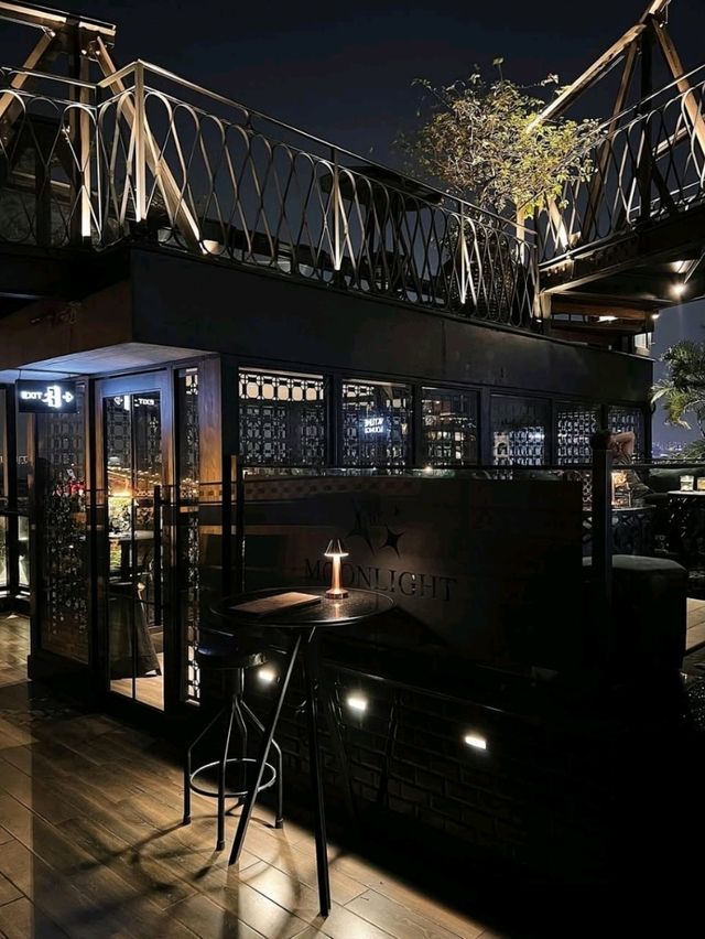 Moonlight Sky Bar