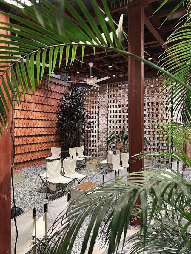 Indoor Coffee & Bistro