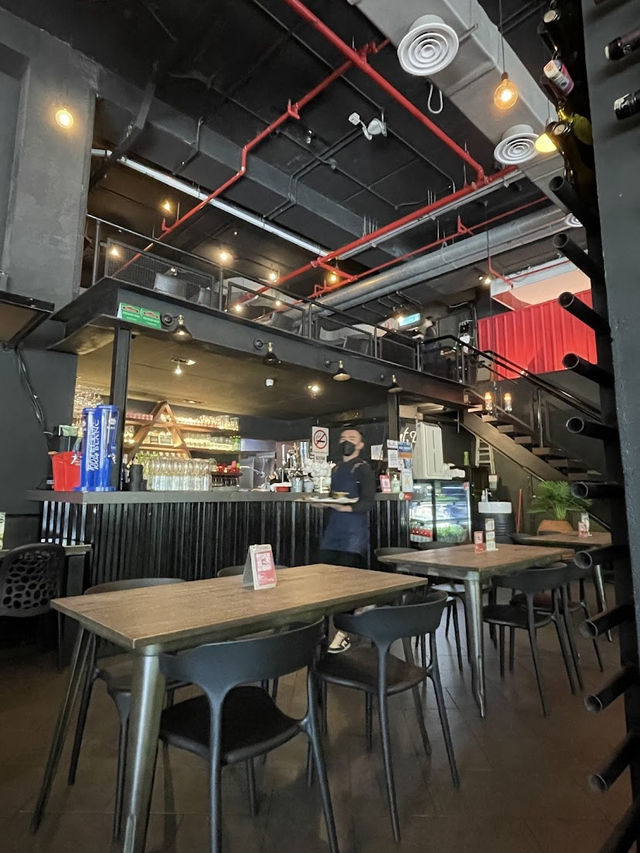CHUBS Grill, Kota Kinabalu’s Pork-Perfect Playground