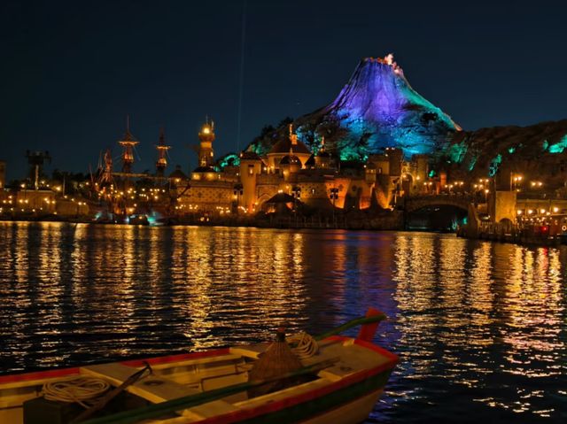 Why Tokyo DisneySea Is the Best Theme Park on Earth