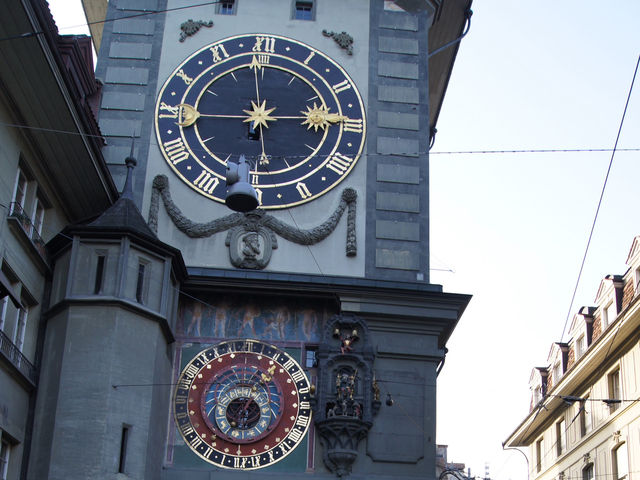 🕰️ Timeless Charm at Zytglogge Tower – A Glimpse into Bern’s Past