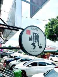 Authentic Malaysian-Chinese Delights at Shun Shun Lai Kafe