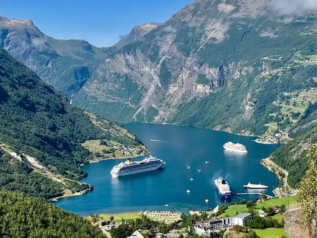 【世界一美しいフィヨルド】ガイランゲルで心震える絶景体験🚢🌄