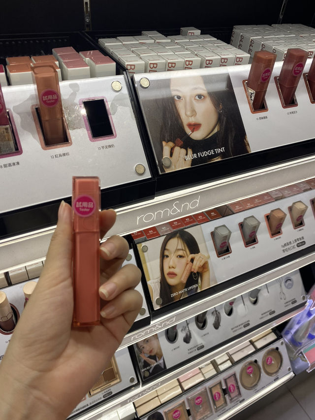 Yizhong Street Night Market – ไนท์มาร์เก็ตวัยรุ่น Yizhong Street Night Market – ไนท์มาร์เก็ตวัยรุ่น