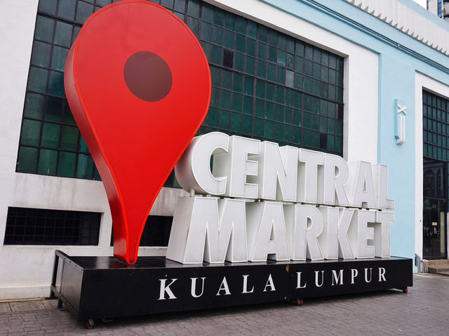 Central Market Kuala Lumpur – Where Shopping, Culture & Souvenirs Collide in Style! Central Market Kuala Lumpur – Where Shopping, Culture & Souvenirs Collide in Style!