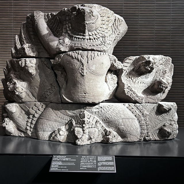 Divine Stone: A Solo Journey Through the Khmer Sculpture Gallery 🏛️