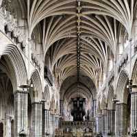 Exeter Cathedral – Devon’s Majestic Stone Crown of Faith & Time