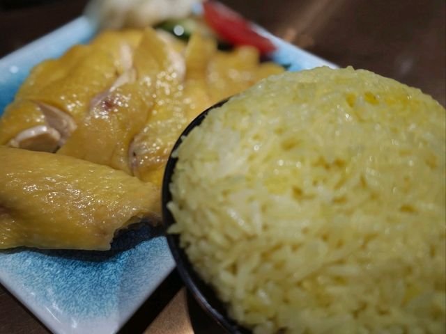 【雞爺海南雞】系吃海南鷄之專門店,響遍全城！