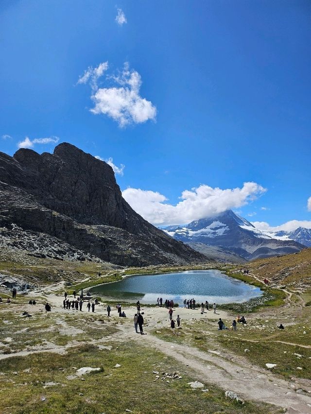 🚞 Epic Matterhorn Daytrip: Scenery, Trains & Glacier Vibes in Zermatt 🇨🇭❄️ 🚞 Epic Matterhorn Daytrip: Scenery, Trains & Glacier Vibes in Zermatt 🇨🇭❄️