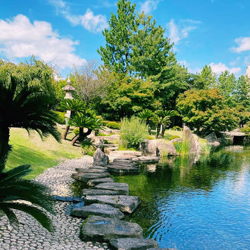 The Solo Daimyo's Stroll: Tokugawa-en Garden