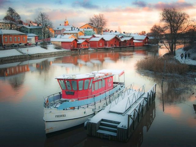 Helsinki's Hidden Charm: Why This Nordic Capital Needs to Be Your Next Stop ☕🏛️❄️