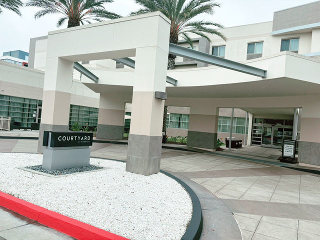 【オレンジカウンティ】広々快適！Courtyard Santa Ana宿泊記＆トレジョ散策🍊 評価: ⭐⭐⭐⭐⭐ 