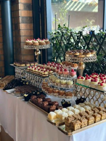 แกร์ริสัน บาย เดอะ เลค