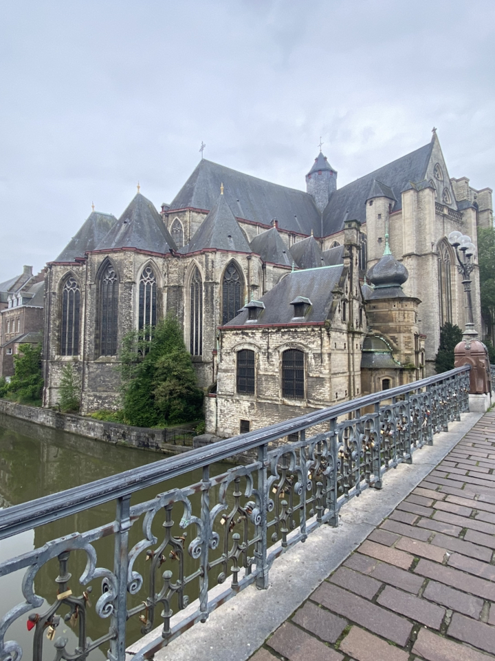 Ghent completely surprised me 🇧🇪✨
