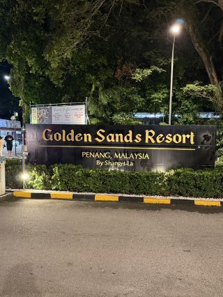 🏖️ Kids Friendly Hotel Penang: Private Beach + 3 Pools + Monitor Lizard Neighbour 😭