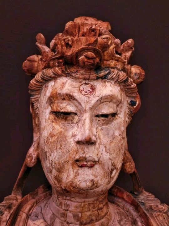 🪷 A Thousand Years in Wood | Jin Dynasty Guanyin at Museum