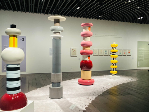 Art Trip: [Immerse Yourself in Colorful Designs / Ettore Sottsass