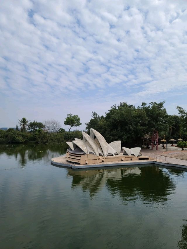 🌏 From Paris to Sydney… in Shenzhen! 🗼✨ 🌏 From Paris to Sydney… in Shenzhen! 🗼✨