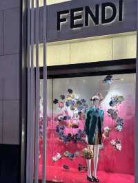 Noëlia at LANDMARK: Christmas village & wishing lake in Central