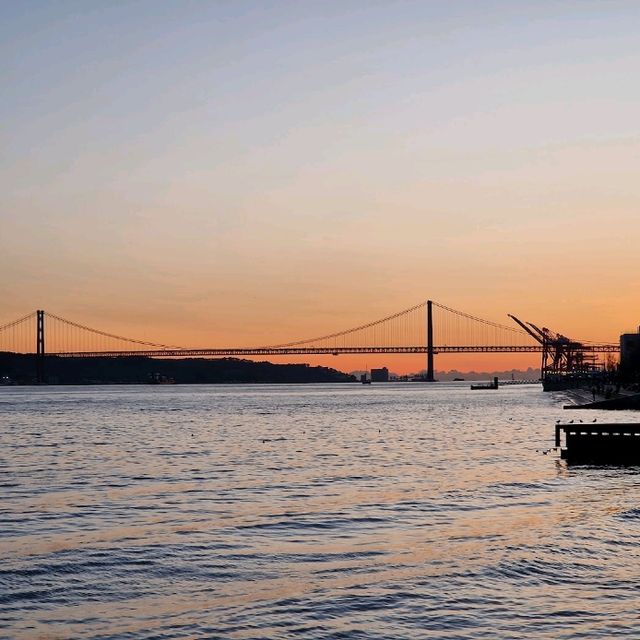 Lisbon's Ponte 25 April 🇵🇹✨