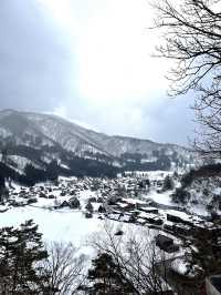 【白川郷】雪景色に包まれる幻想的な白川郷で、心癒される旅を！❄️🗻