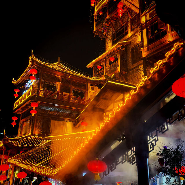🇨🇳🔥 Budget Travel in Chongqing — Spice Up Your Trip Without Burning Your Wallet! 💰🍲