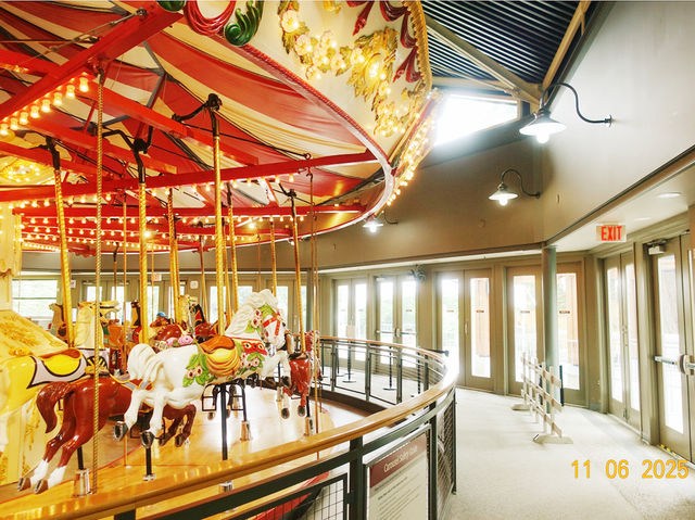 🎠 Burnaby Village Museum의 하이라이트 회전목마