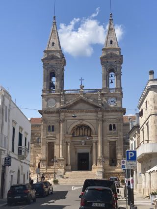 Exploring Gravina In Puglia: A Hidden Gem Between Stone And Sky 