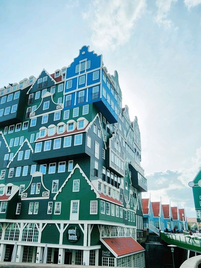 Colourful ROTTERDAM