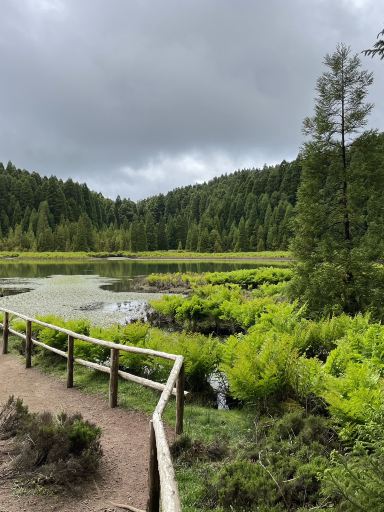สวรรค์แห่งความสงบที่ทะเลสาบกานาริอู (Canario Lake Bliss)