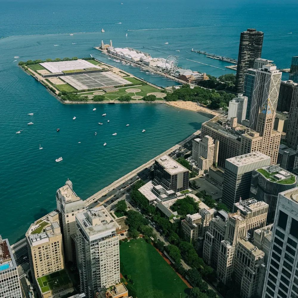 360 Chicago：從94樓俯瞰 Lake Michigan 同成個城市 。