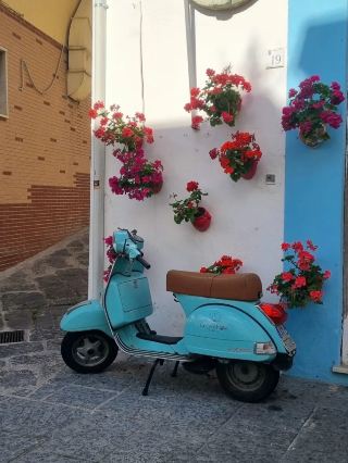 How to Get to Ischia on a Budget from Pozzuoli