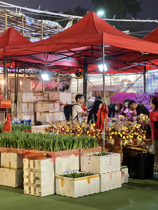 残り3日だけの香港の新年の市場をお見逃しなく！！