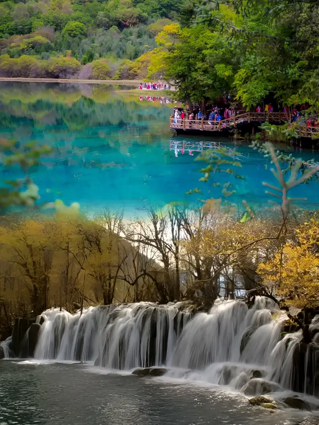 Traveling in Jiuzhaigou, it moved me to tears