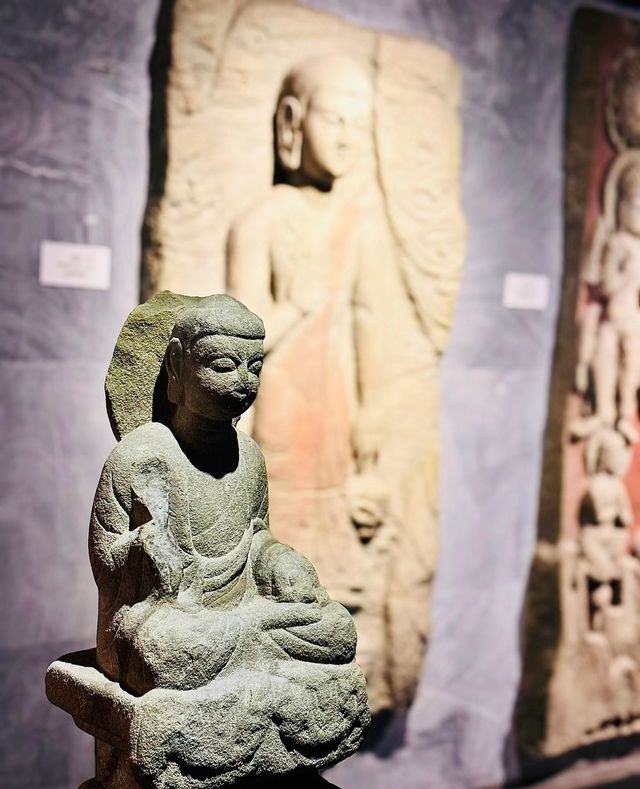 想要參觀石刻博物館應該去哪裡？前往重慶市大足區龍崗街道的大足石刻博物館