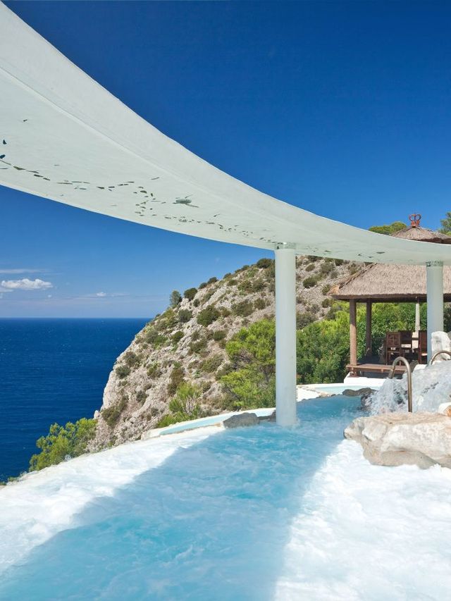 🌟 Ibiza's Hidden Gem: Luxe Views & Pools at Na Xamena 🌊✨