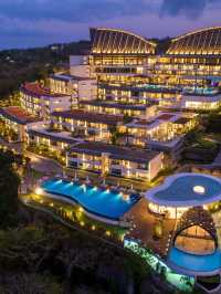 🌴 Bali Bliss: Uluwatu's Luxe Hideaway 🌊