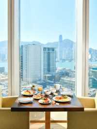 🌟 Hong Kong Hotspot: Hyatt Regency TST's Luxe Comforts 🌃✨