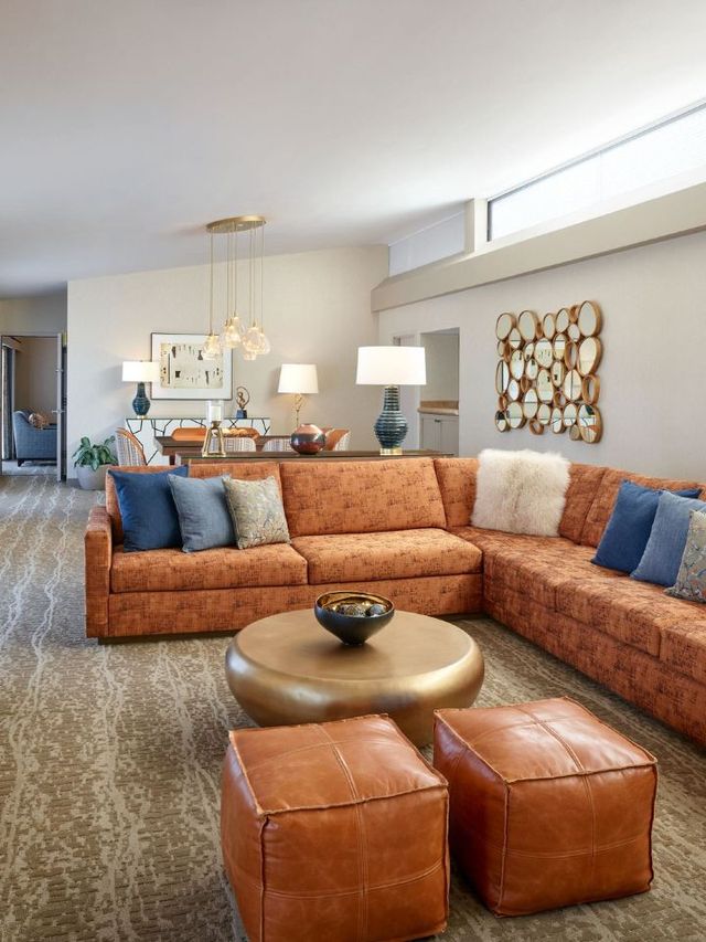 🌟 Kansas City Escapes: Top Hotel Picks! 🛏️✨