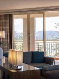 🌟 Terrigal's Top Stay: Crowne Plaza Pacific 🏖️🛏️