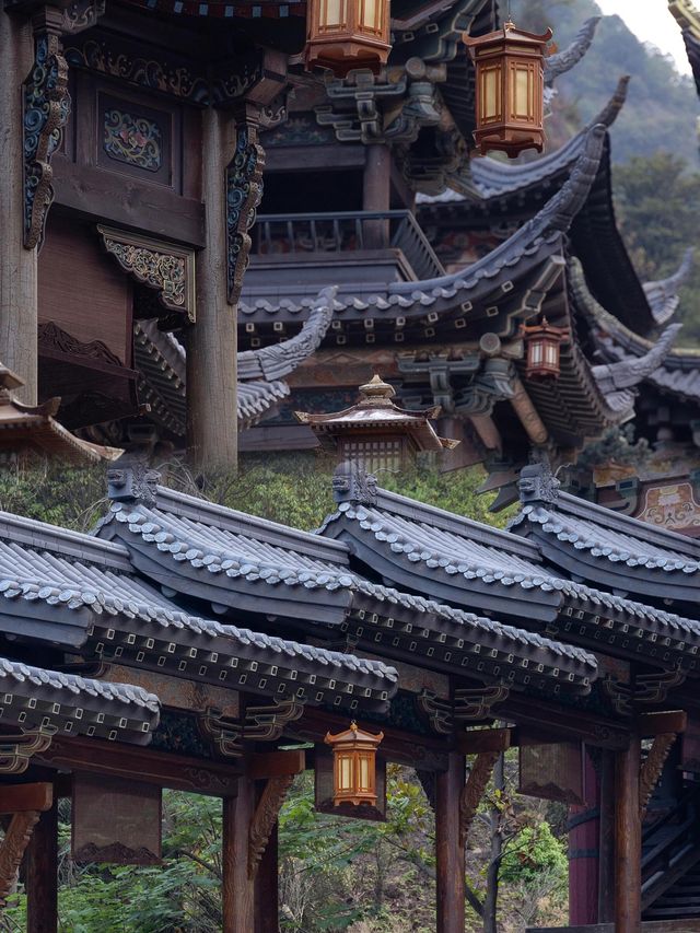 無心插足了電視劇裡的仙俠世界。